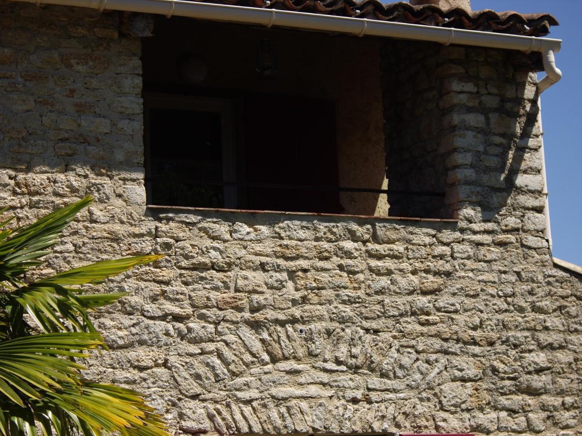 La Bastide De Mauragne - Gite Les Iris Apt Exterior photo